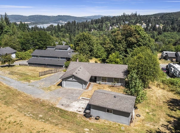 30186 SANDY LN, Rainier, OR 97048
