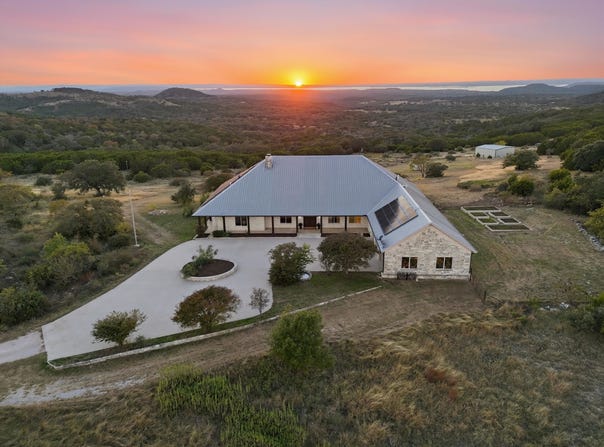 450 Threadgill Ranch Rd, Burnet, TX 78611