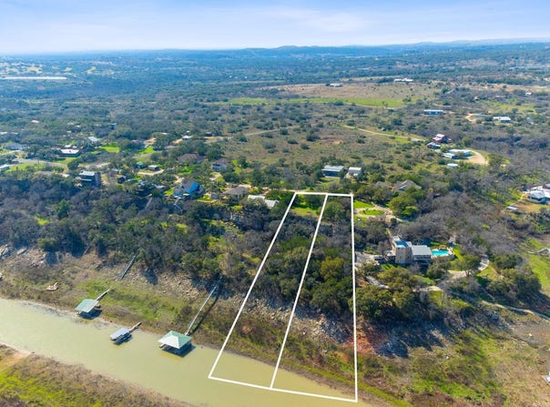 509,513 Nomad DR, Spicewood, TX 78669