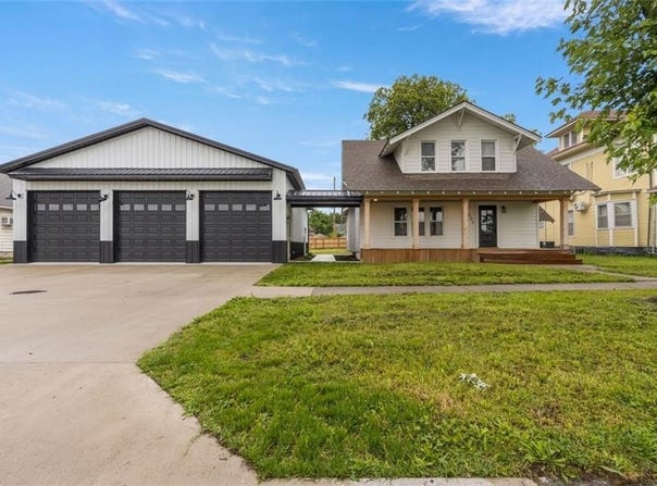 2505 Washington Avenue, Parsons, KS 67357