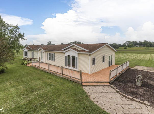 5964 N Pr Wind Drift Lane, Shelbyville, IN 46176