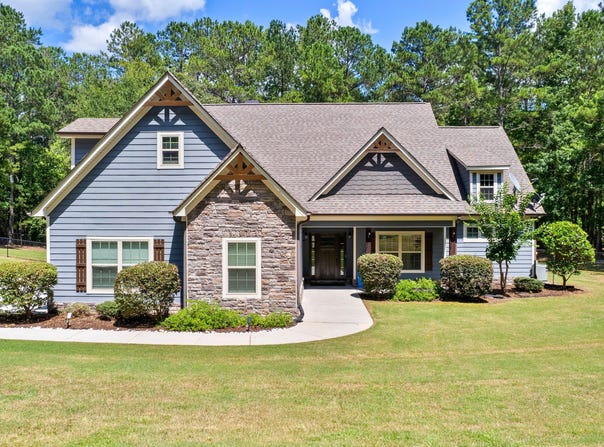 1885 Bradbury, Grantville, GA 30220