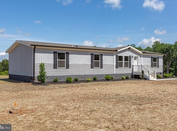 7145 SHANNON HILL RD, LOUISA, VA 23093