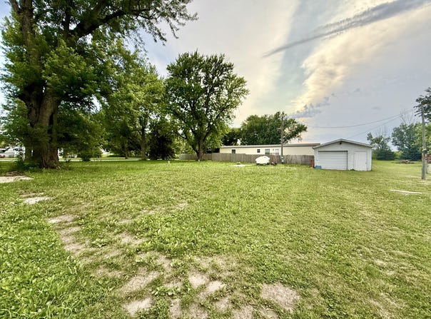 205 GLEASON Avenue, PACIFIC JCT, IA 51561