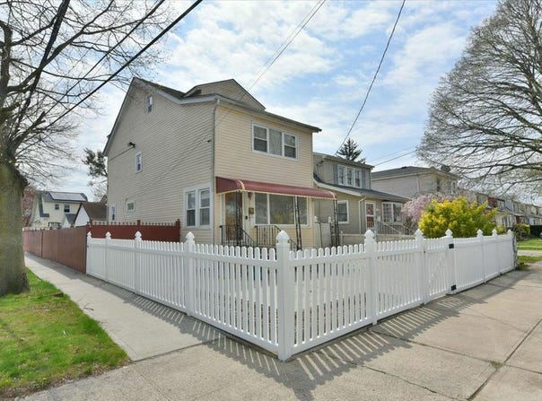 224-40 Fairbury Avenue, Queens Village, NY 11428
