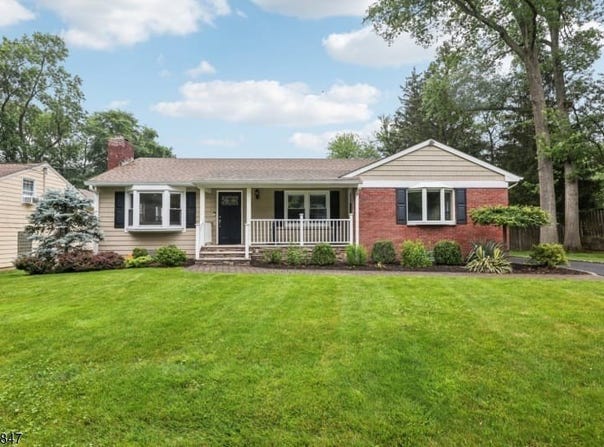 1 Seymour St, Caldwell Boro Twp., NJ 07006