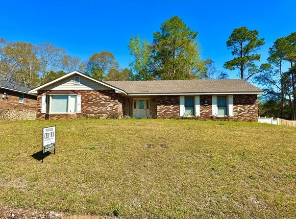208 Hampton Ave, Troy, AL 36081