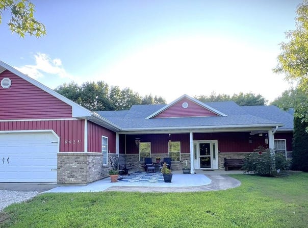 8425 HILLERS CREEK DRIVE, New Bloomfield, MO 65063