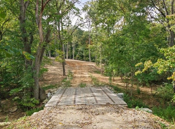 Helterbrand, Festus, MO 63028