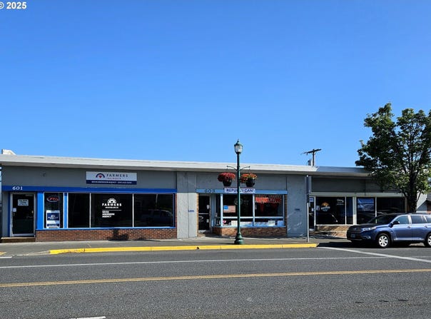 601 CHETCO AVE, Brookings, OR 97415