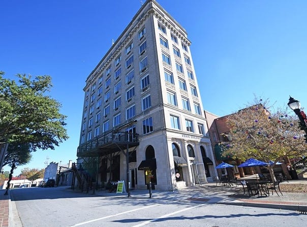 327 Main St. Floor 1&2, Greenwood, SC 29646