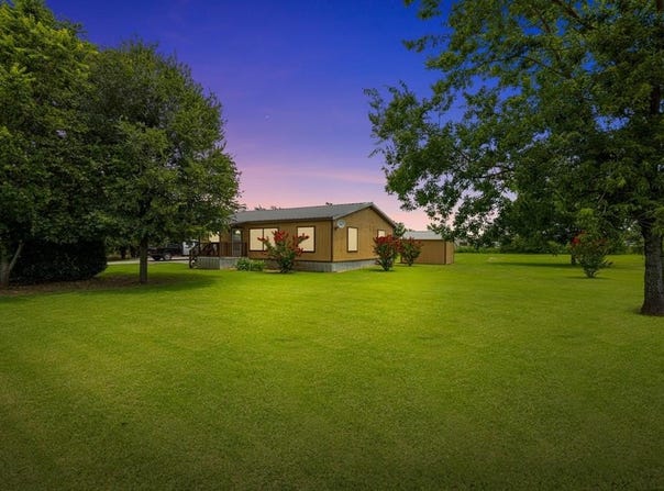 49 Lasater Lane, Mineral Wells, TX 76067