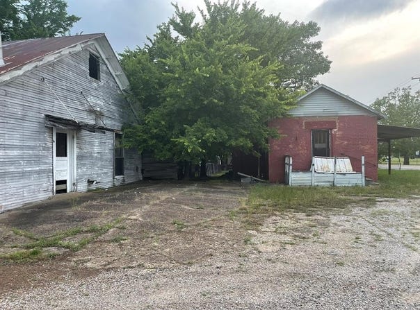201 W Main Street, Wolfe City, TX 75496