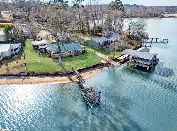 1020 Flymm Smith Road, Waterloo, SC 29684