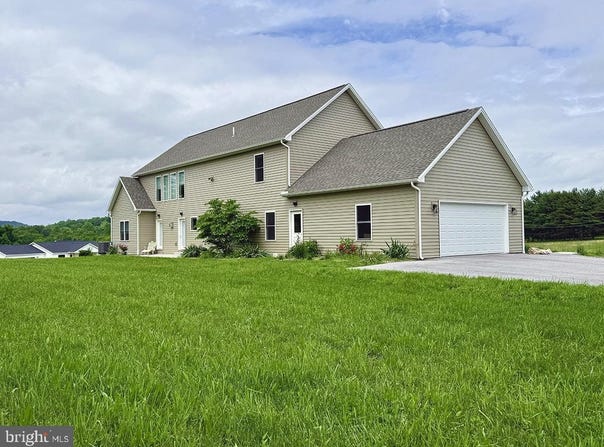 451 BURN HILL ROAD, SHERMANS DALE, PA 17090