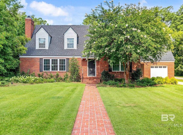 906 S Presley Street, Atmore, AL 36502