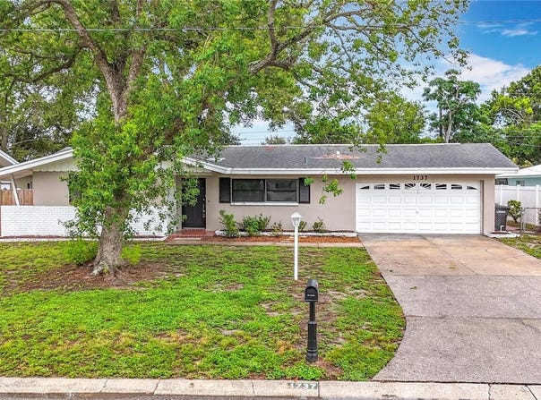 1737 PRINCE PHILIP STREET, CLEARWATER, FL 33755