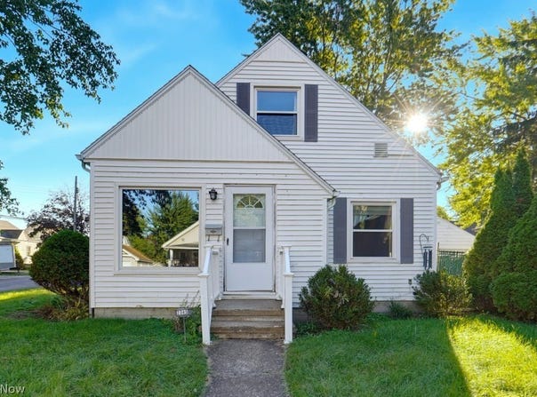 2345 10th Street, Cuyahoga Falls, OH 44221
