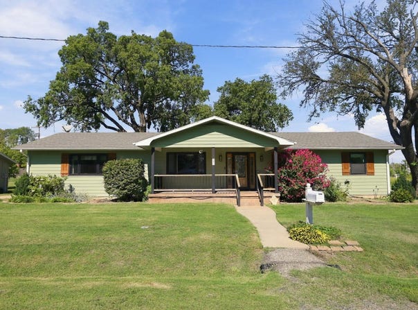 501 W 11th, Wellington, KS 67152