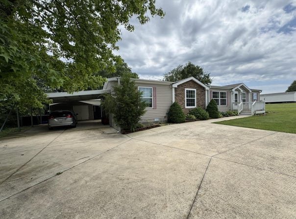 684 Cotter Road, Gassville, AR 72635