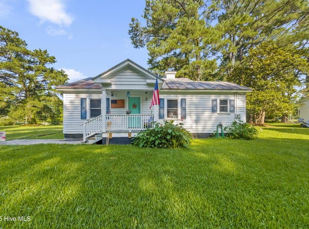 106 S Third Street, Bayboro, NC 28515