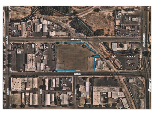 1100 E Main Street, Visalia, CA 93292