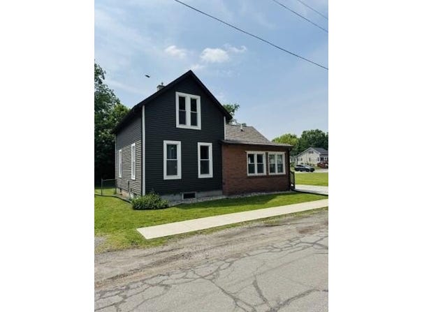 206 Wabash Avenue, La Porte, IN 46350