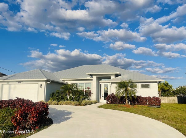 4269 SW Savona Boulevard, Port St. Lucie, FL 34953