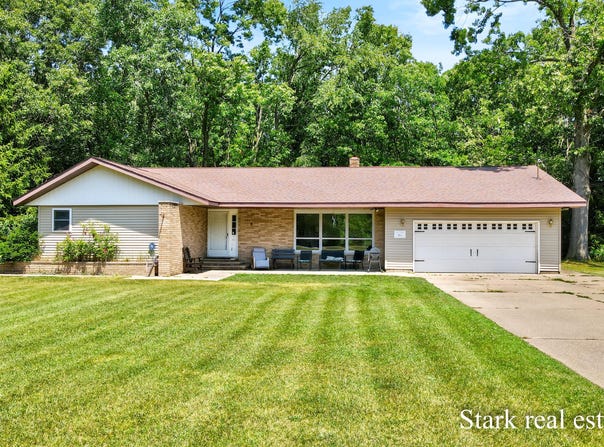 758 N Mill Iron Road, Muskegon, MI 49442