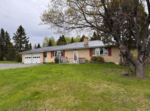 801 State Road, Mapleton, ME 04757