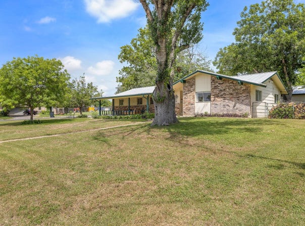 605 Parkway St, Georgetown, TX 78628