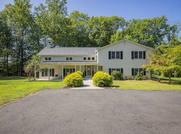 5 Marycrest Road, West Nyack, NY 10994