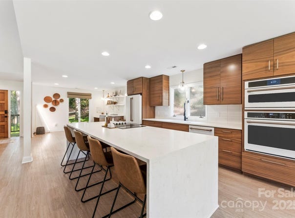 50 Honeysuckle Woods, Lake Wylie, SC 29710