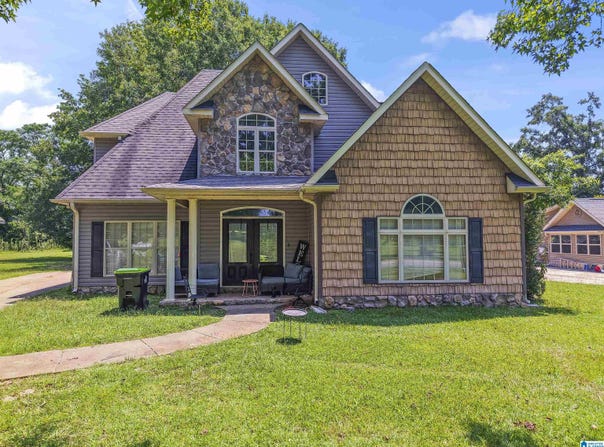 468 8TH AVENUE, CHILDERSBURG, AL 35044