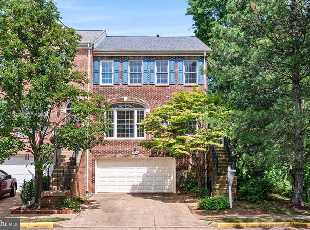 2725 BARONHURST DRIVE, VIENNA, VA 22181