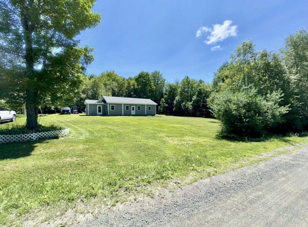 8 Bemis Road, Harmony, ME 04942
