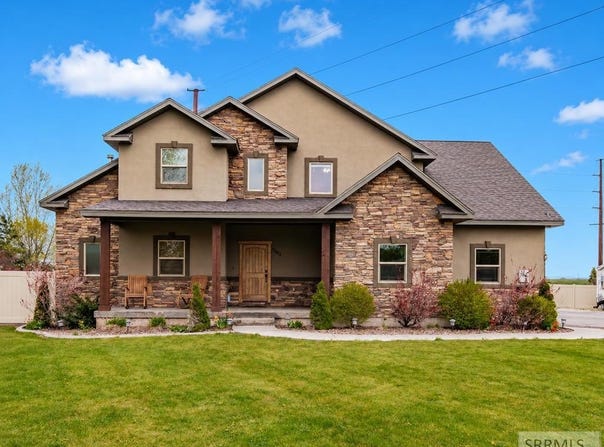 2424 E Timberview Circle, Idaho Falls, ID 83401