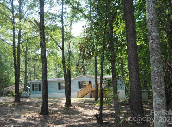 561 Woodglenn Road, Catawba, SC 29704