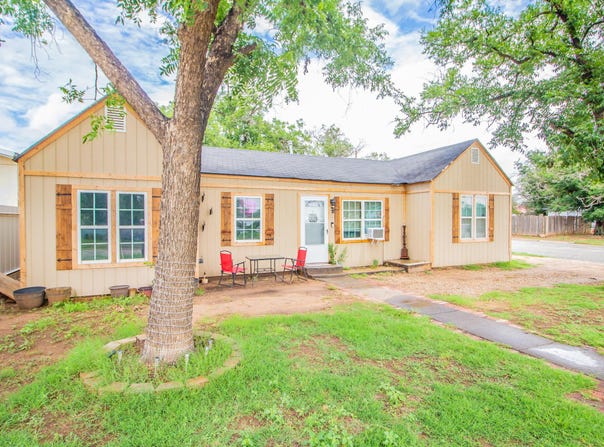 1501 8th Street, Levelland, TX 79336
