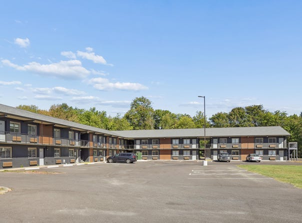 2150 Irvin Cobb Drive, Paducah, KY 42003