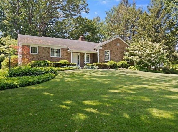 3 Tuxford Road, Pittsford, NY 14534