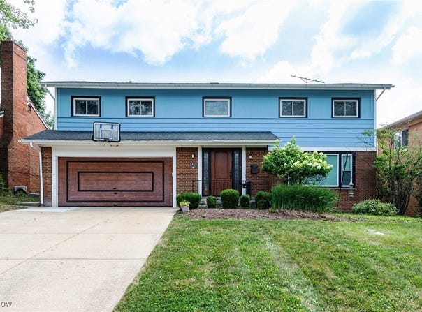 2465 S Belvoir Boulevard, University Heights, OH 44118