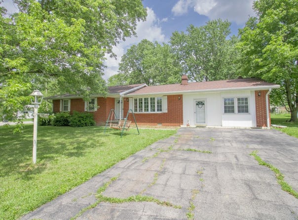 141 N 3rd Street, Parker City, IN 47368