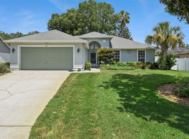 313 EASTRIDGE DRIVE, EUSTIS, FL 32726