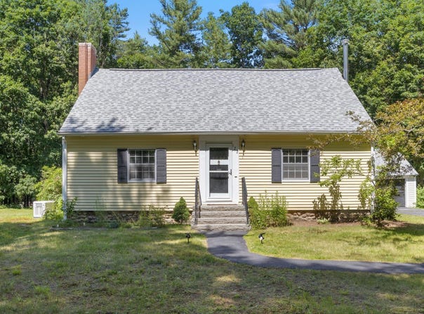 122 Country Club 3 Road, Sanford, ME 04073