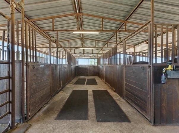 218 Eastwood Road, Springtown, TX 76082