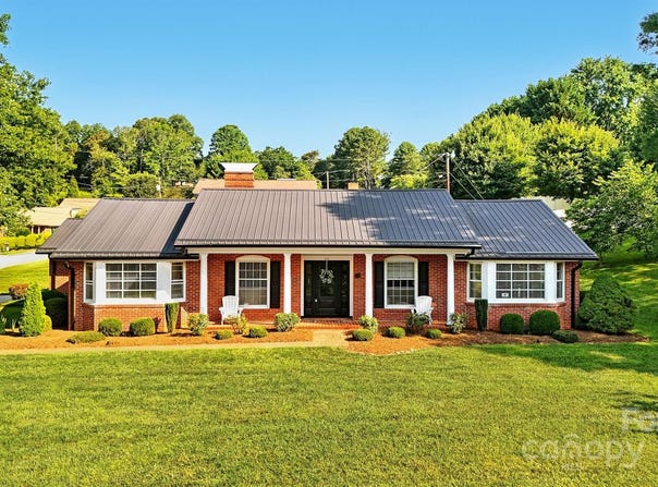 601 Pennell Street NE, Lenoir, NC 28645