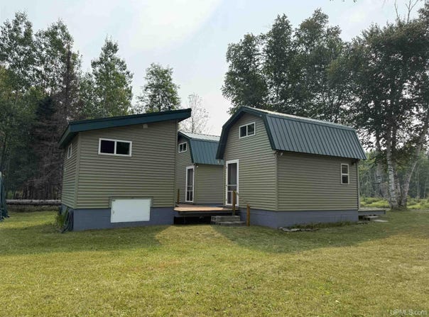 13238 Plantation D, Rock, MI 49880