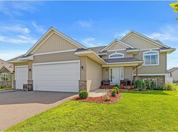 31635 Mcguire Trail, Lindstrom, MN 55045