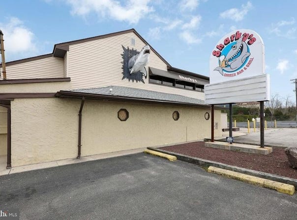 820 N BLACK HORSE PK, WILLIAMSTOWN, NJ 08094